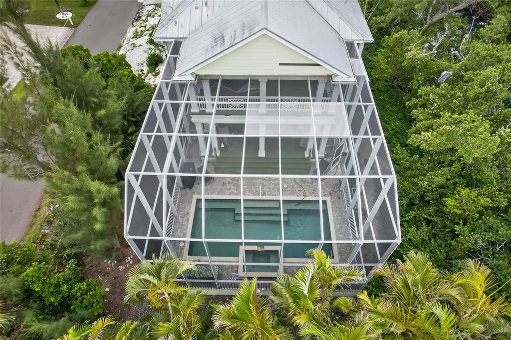 793 Jungle Queen Way Longboat Key FL 34228