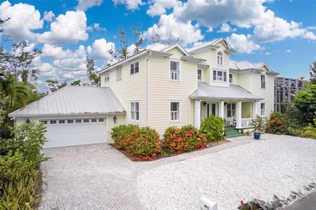 793 Jungle Queen Way Longboat Key FL 34228