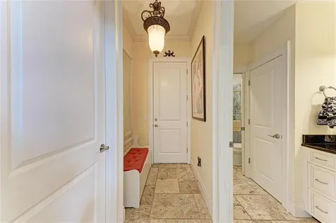 793 Jungle Queen Way Longboat Key FL 34228