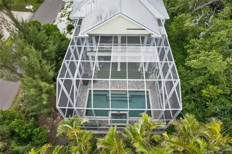 793 Jungle Queen Way Longboat Key FL 34228