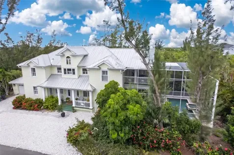 793 Jungle Queen Way Longboat Key FL 34228