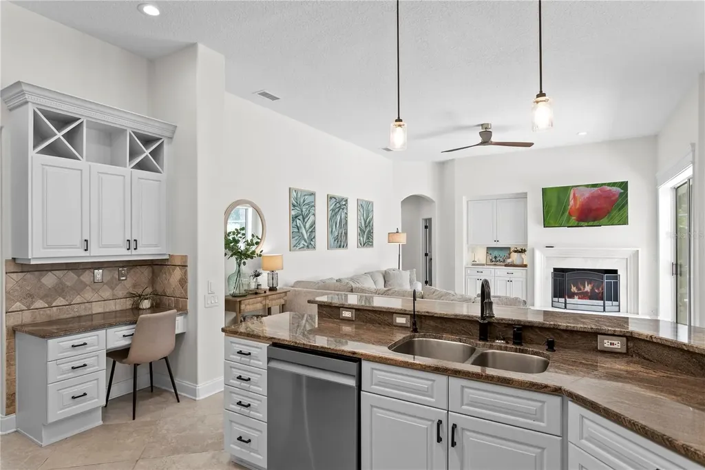 6123 Savoy Circle Lutz FL 33558