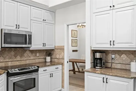 6123 Savoy Circle Lutz FL 33558