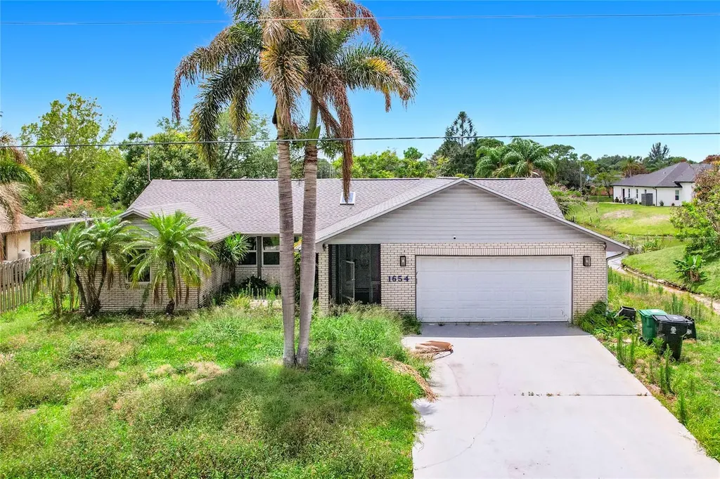 1654 SE Fallon Drive Port St Lucie FL 34983