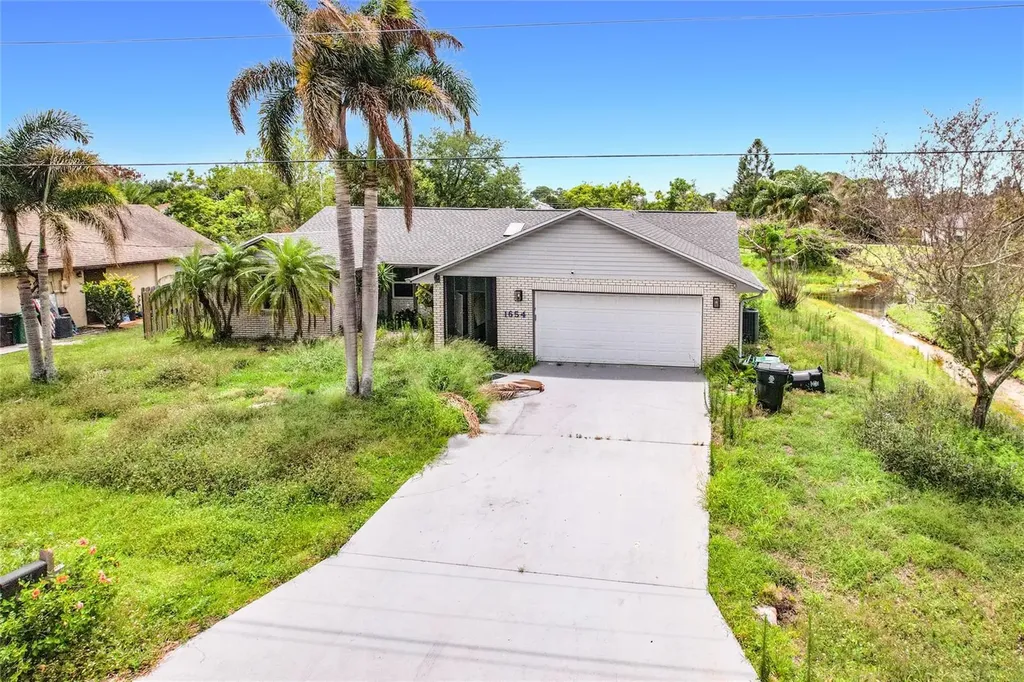 1654 SE Fallon Drive Port St Lucie FL 34983