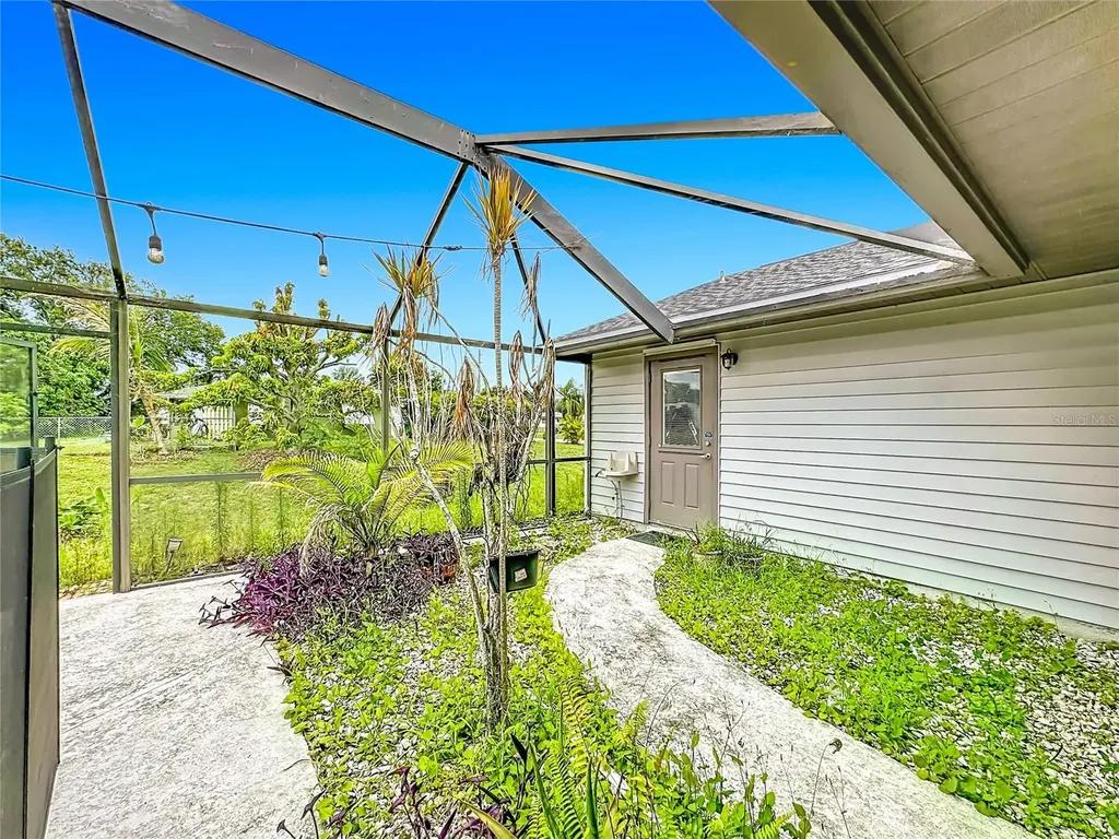 1654 SE Fallon Drive Port St Lucie FL 34983