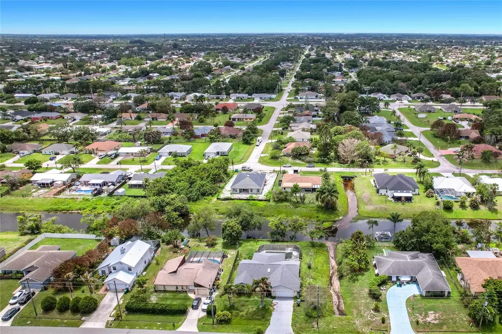 1654 SE Fallon Drive Port St Lucie FL 34983