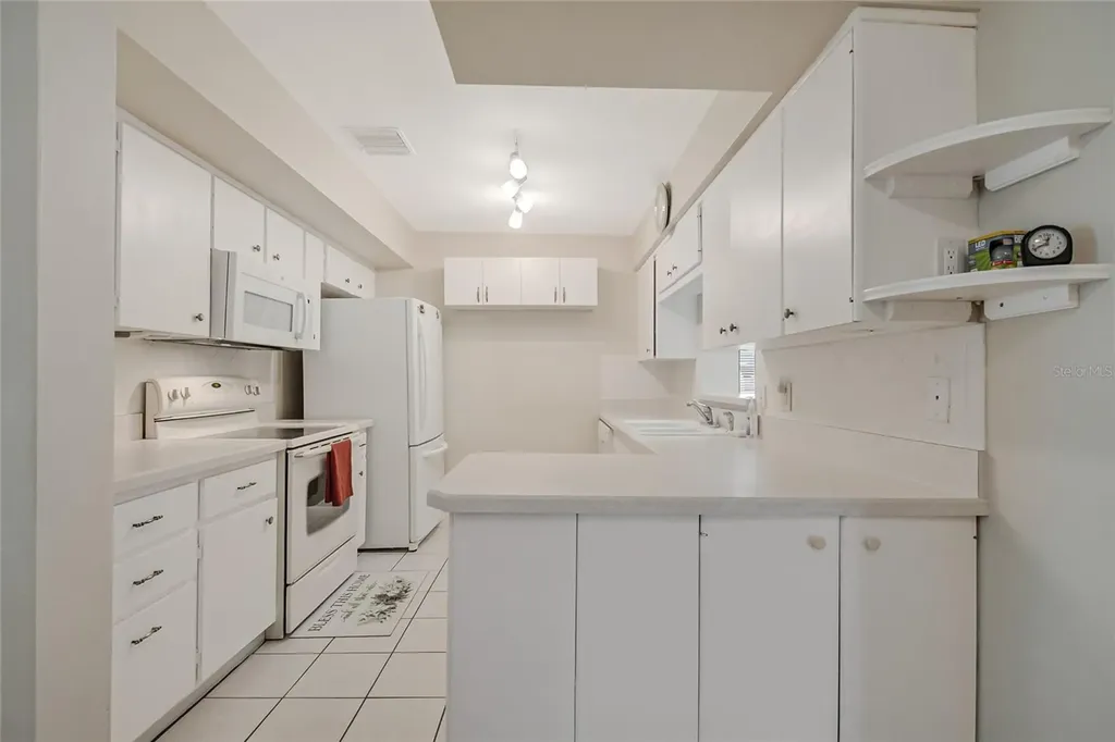 627 Vandenberg Street Altamonte Springs FL 32701