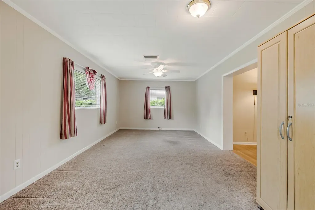 627 Vandenberg Street Altamonte Springs FL 32701
