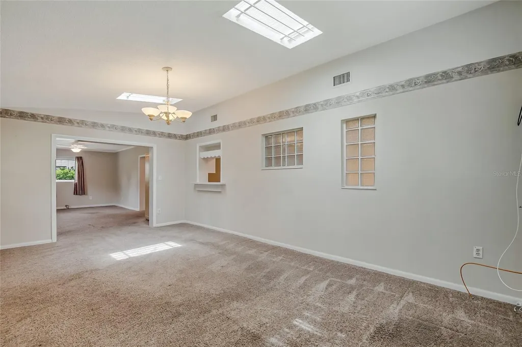 627 Vandenberg Street Altamonte Springs FL 32701