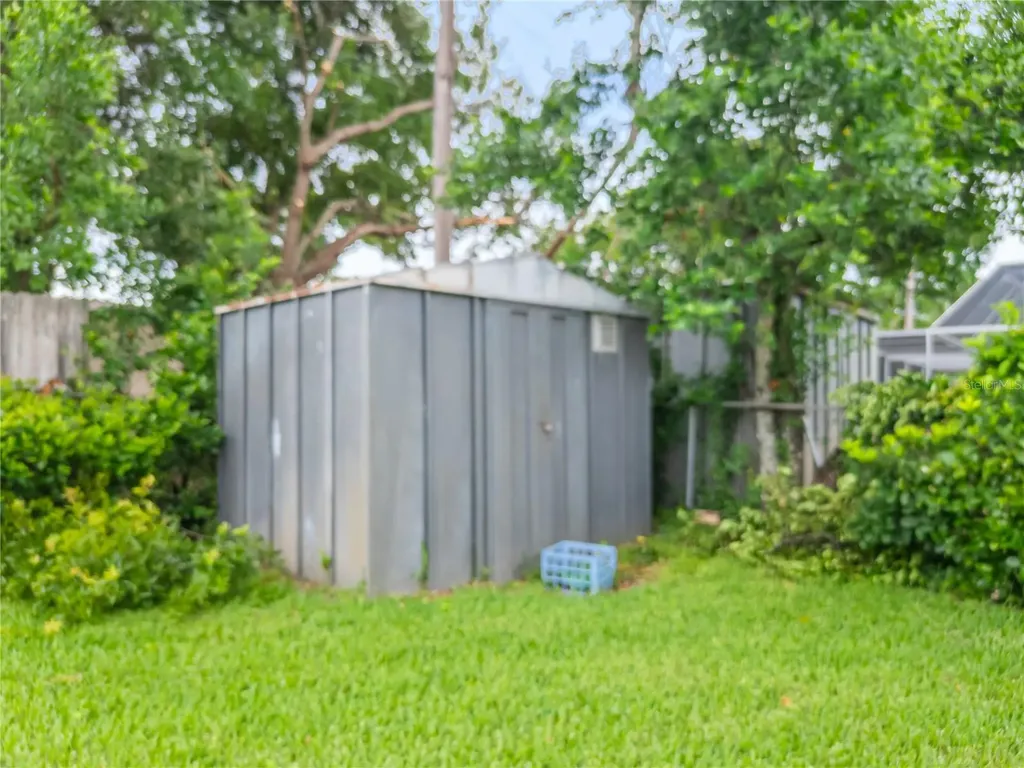 627 Vandenberg Street Altamonte Springs FL 32701