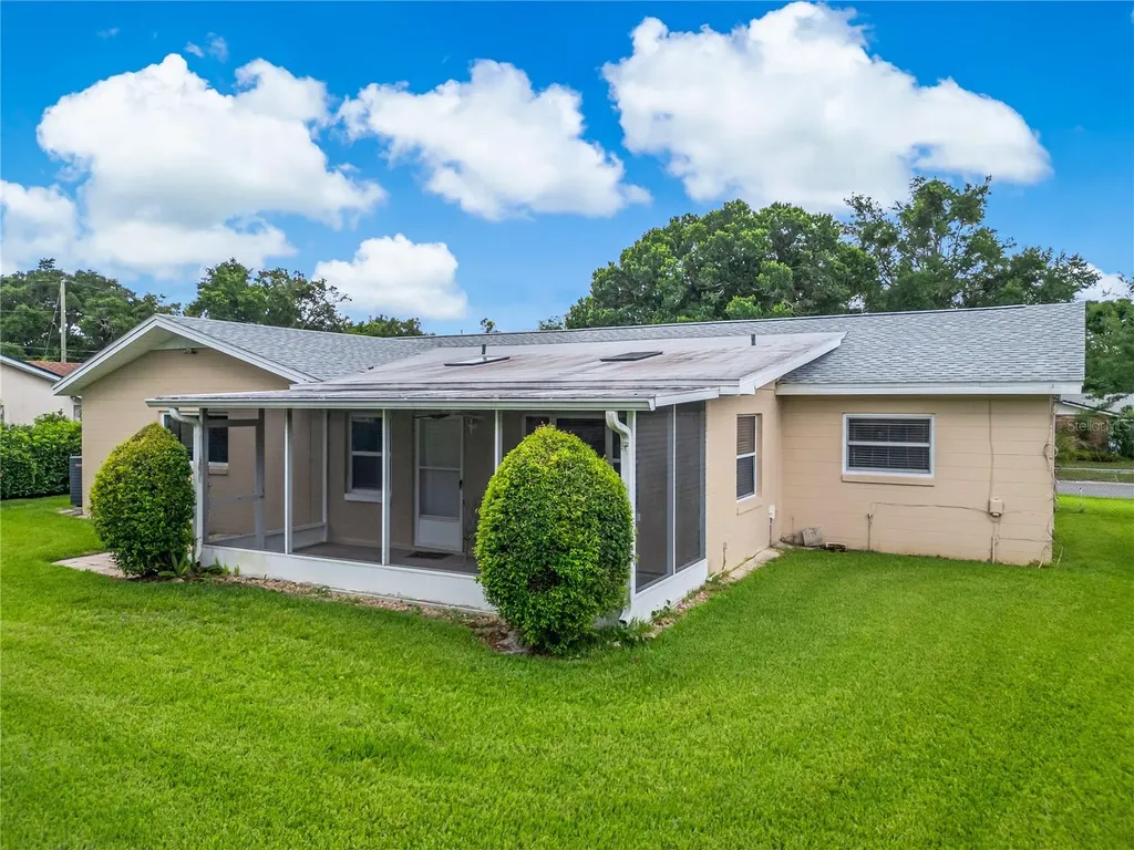 627 Vandenberg Street Altamonte Springs FL 32701