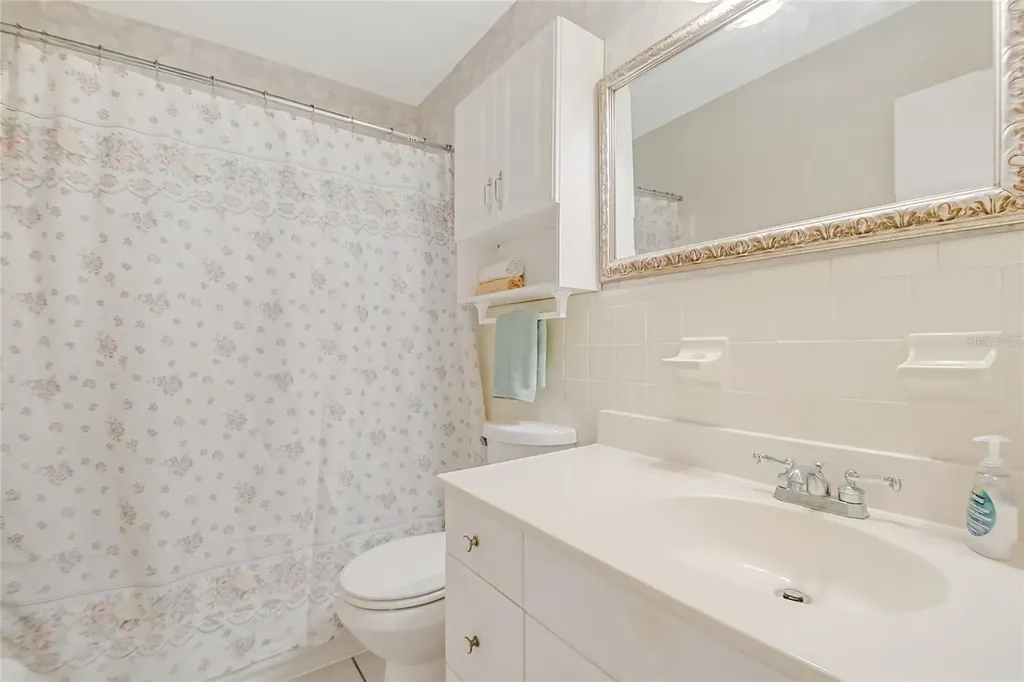 627 Vandenberg Street Altamonte Springs FL 32701