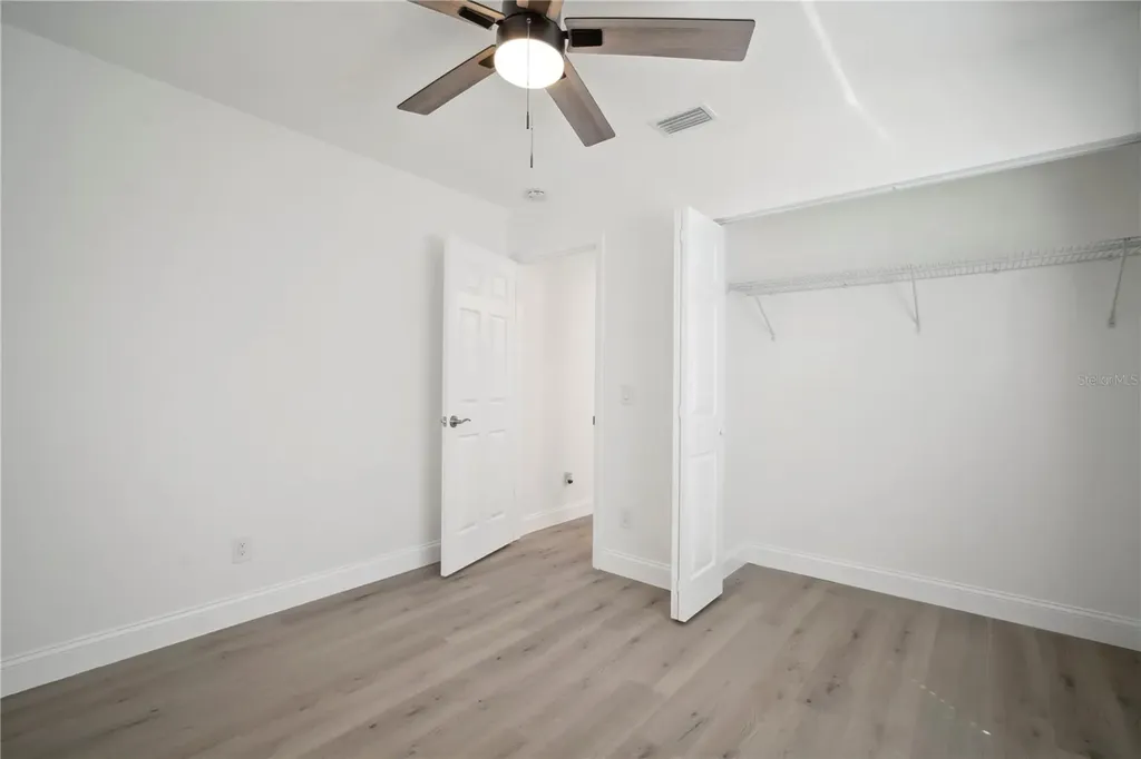 1218 Lornewood Drive Valrico FL 33596
