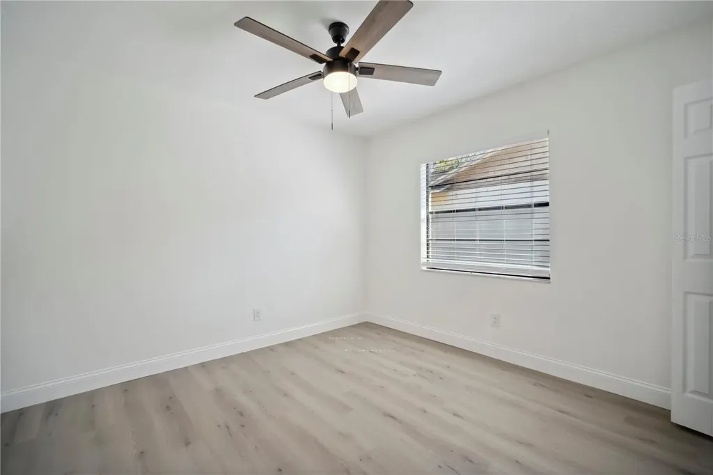 1218 Lornewood Drive Valrico FL 33596
