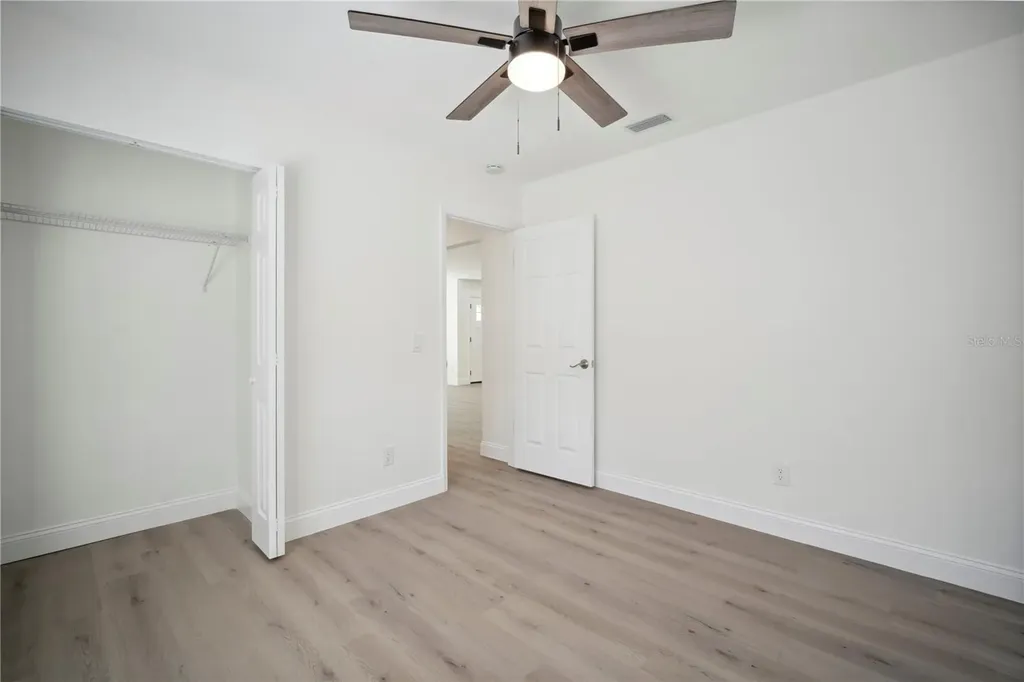 1218 Lornewood Drive Valrico FL 33596