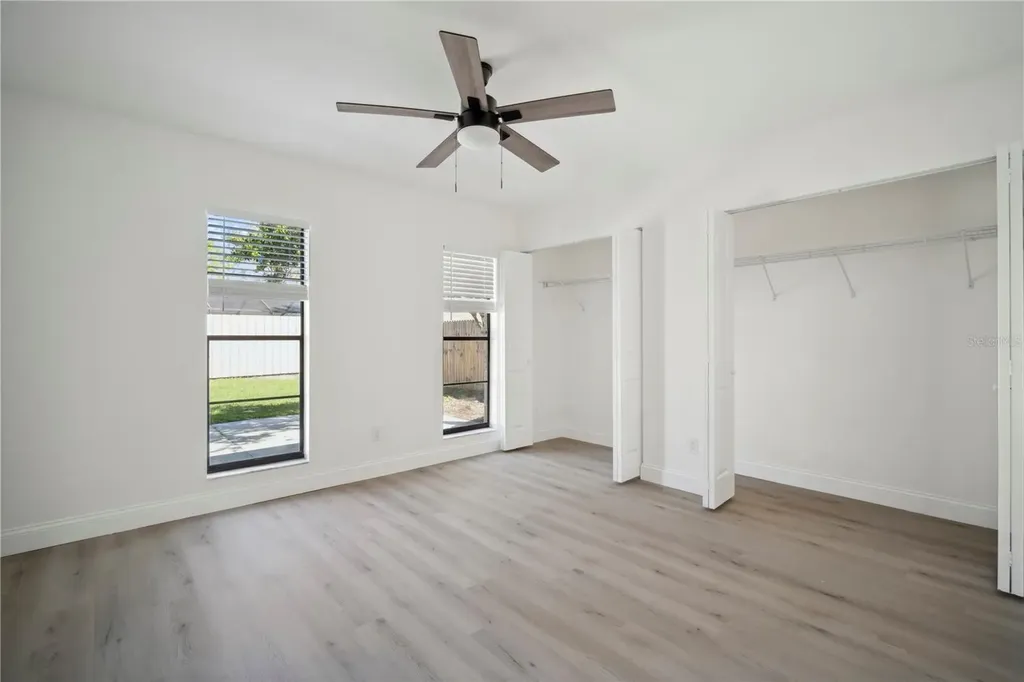 1218 Lornewood Drive Valrico FL 33596