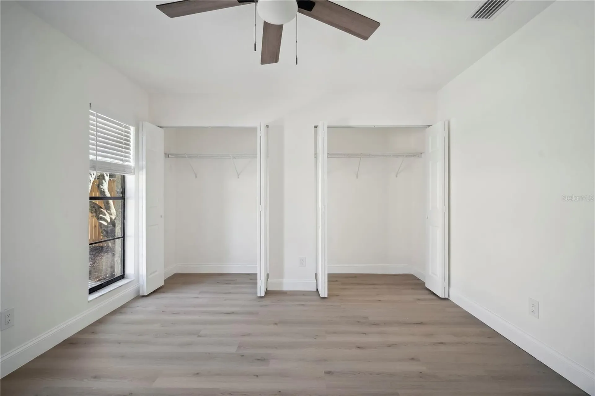 1218 Lornewood Drive Valrico FL 33596