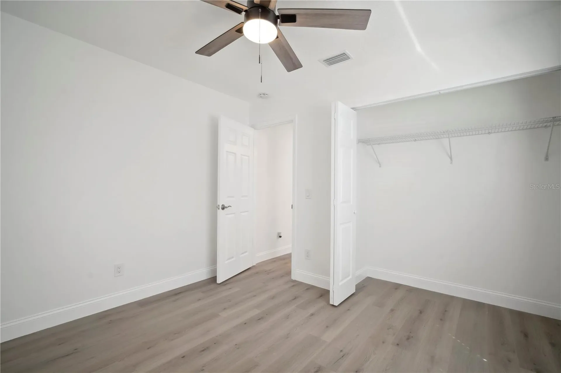 1218 Lornewood Drive Valrico FL 33596