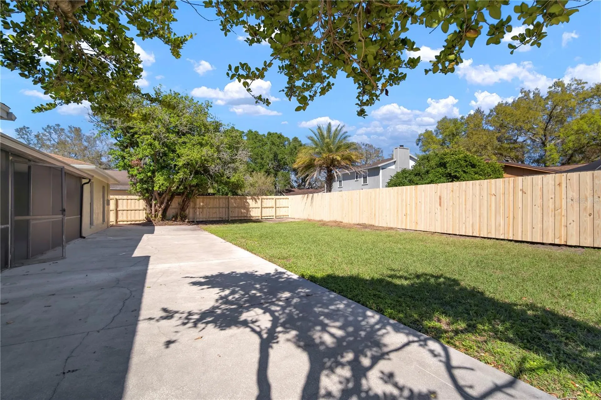 1218 Lornewood Drive Valrico FL 33596