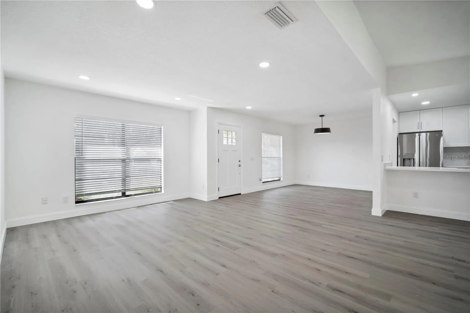 1218 Lornewood Drive Valrico FL 33596