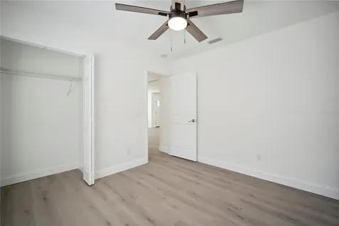 1218 Lornewood Drive Valrico FL 33596