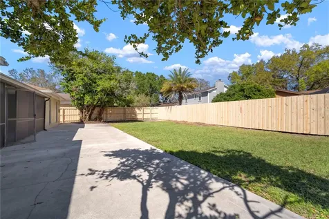 1218 Lornewood Drive Valrico FL 33596