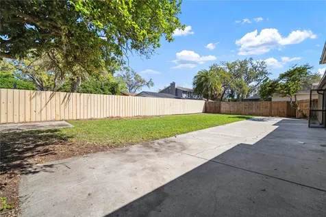 1218 Lornewood Drive Valrico FL 33596
