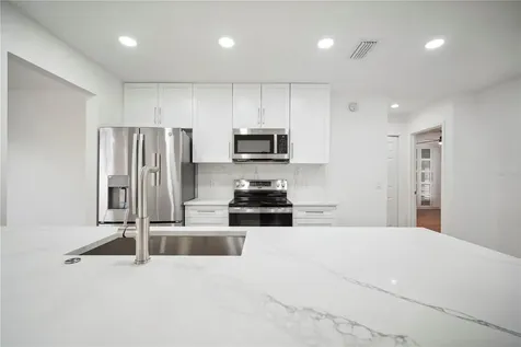 1218 Lornewood Drive Valrico FL 33596