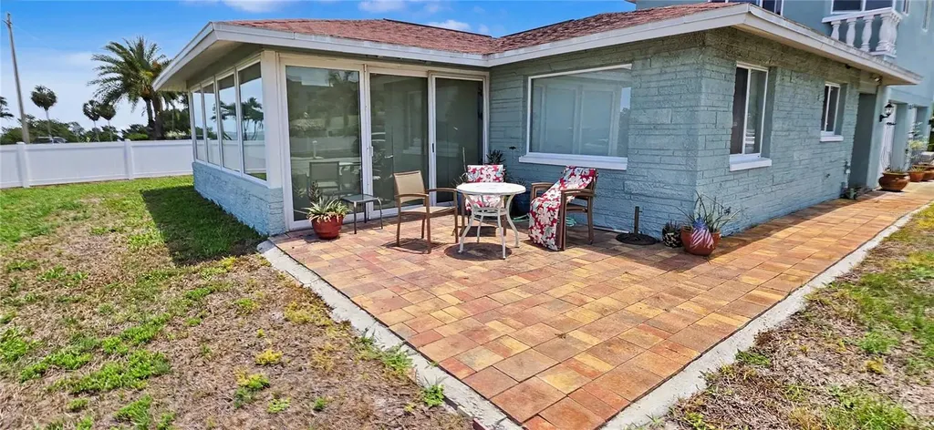 1963 Edgewater Drive Clearwater FL 33755