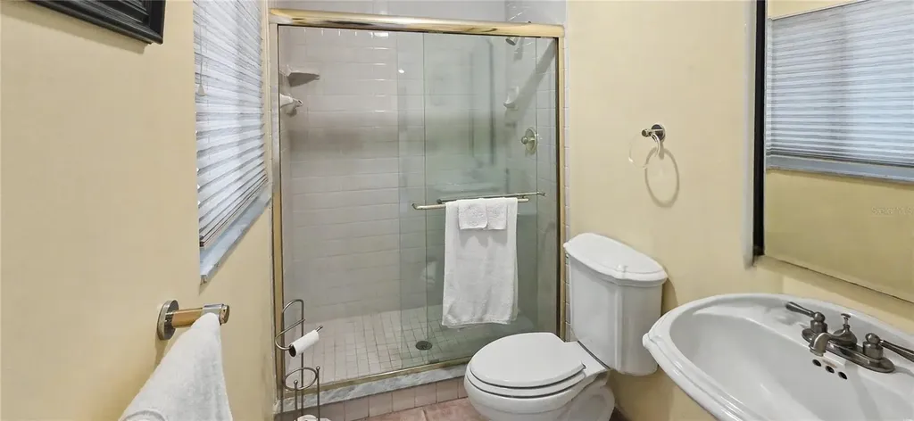 1963 Edgewater Drive Clearwater FL 33755