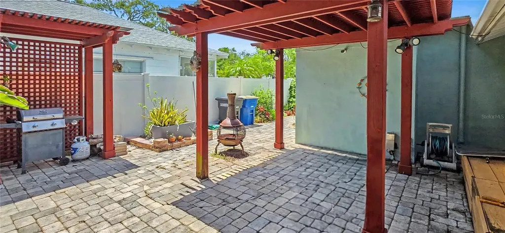 1963 Edgewater Drive Clearwater FL 33755