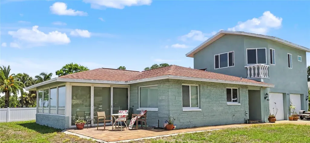 1963 Edgewater Drive Clearwater FL 33755
