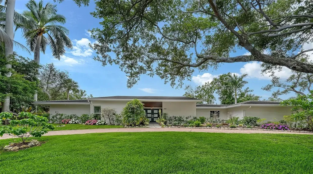 1428 Pine Bay Drive Sarasota FL 34231