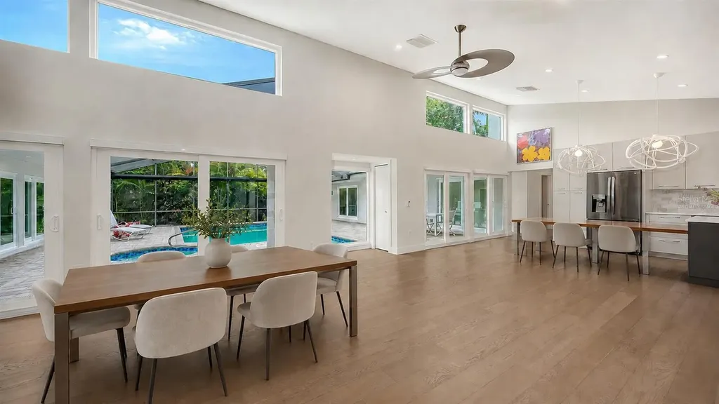 1428 Pine Bay Drive Sarasota FL 34231
