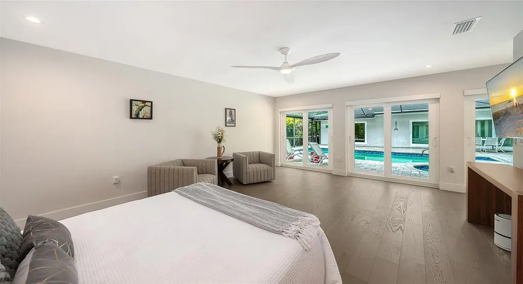 1428 Pine Bay Drive Sarasota FL 34231