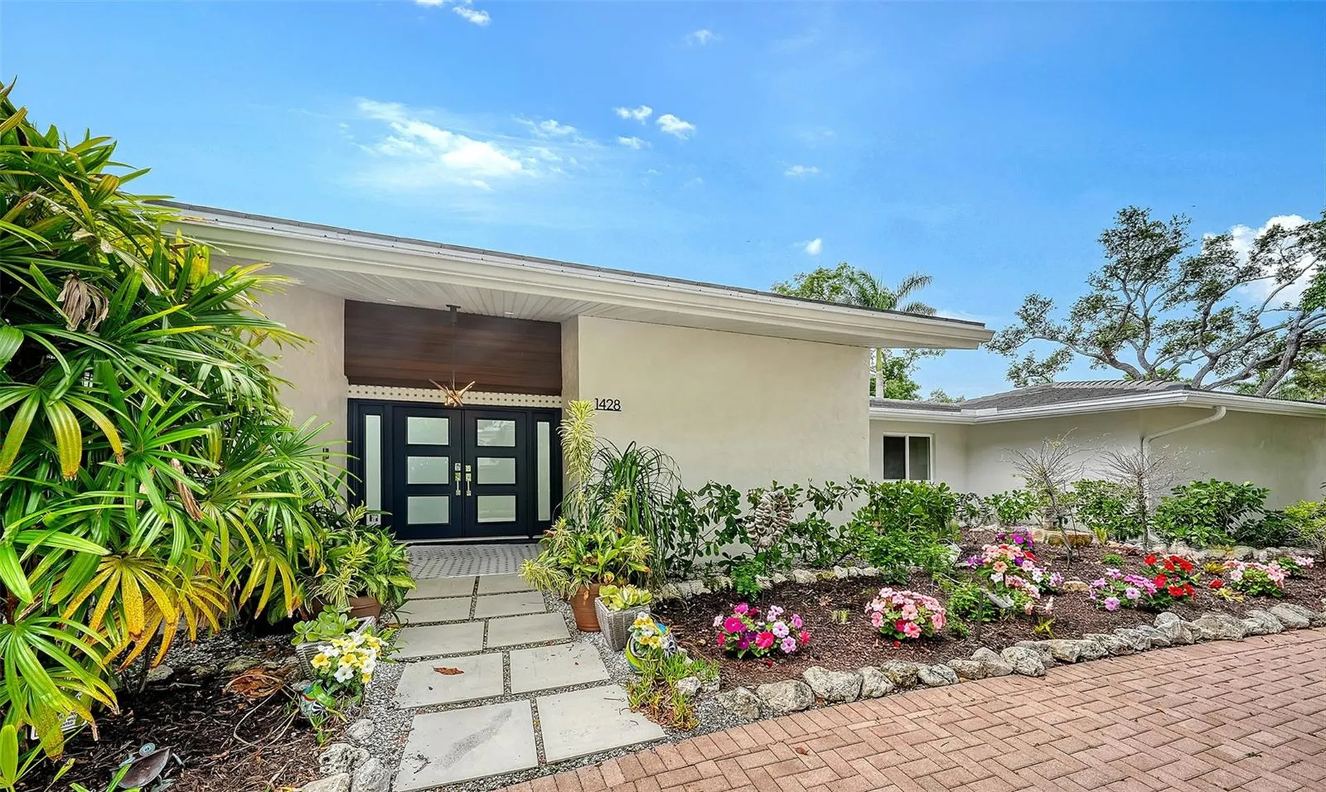 1428 Pine Bay Drive Sarasota FL 34231