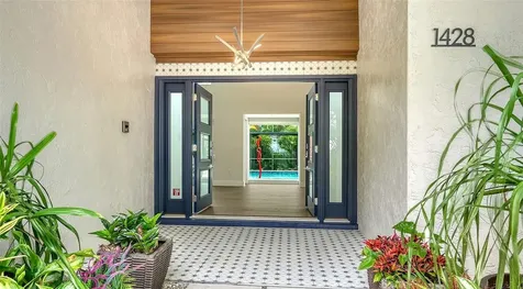 1428 Pine Bay Drive Sarasota FL 34231
