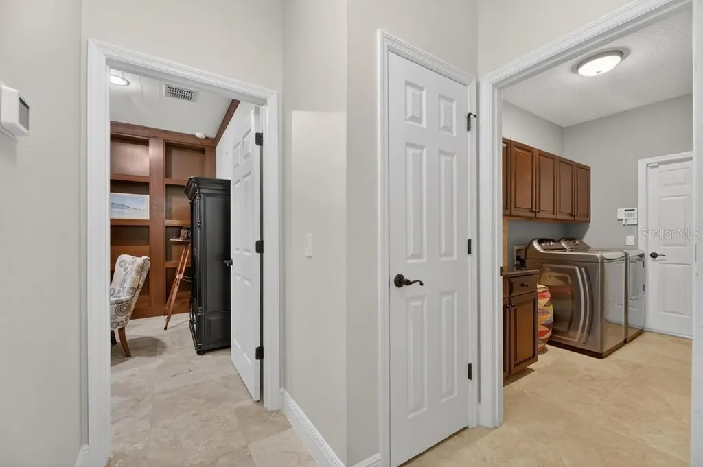 1823 Bella Casa Court Tampa FL 33618