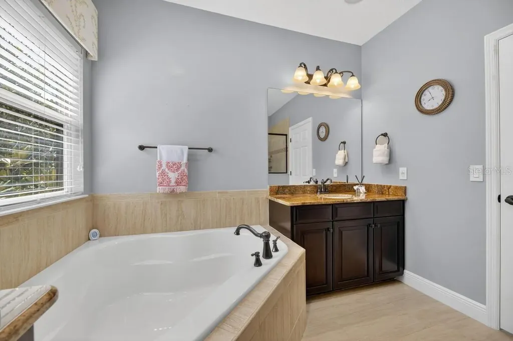 1823 Bella Casa Court Tampa FL 33618