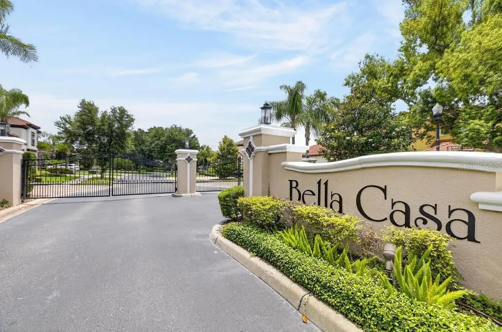 1823 Bella Casa Court Tampa FL 33618