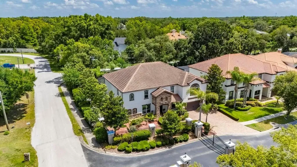 1823 Bella Casa Court Tampa FL 33618