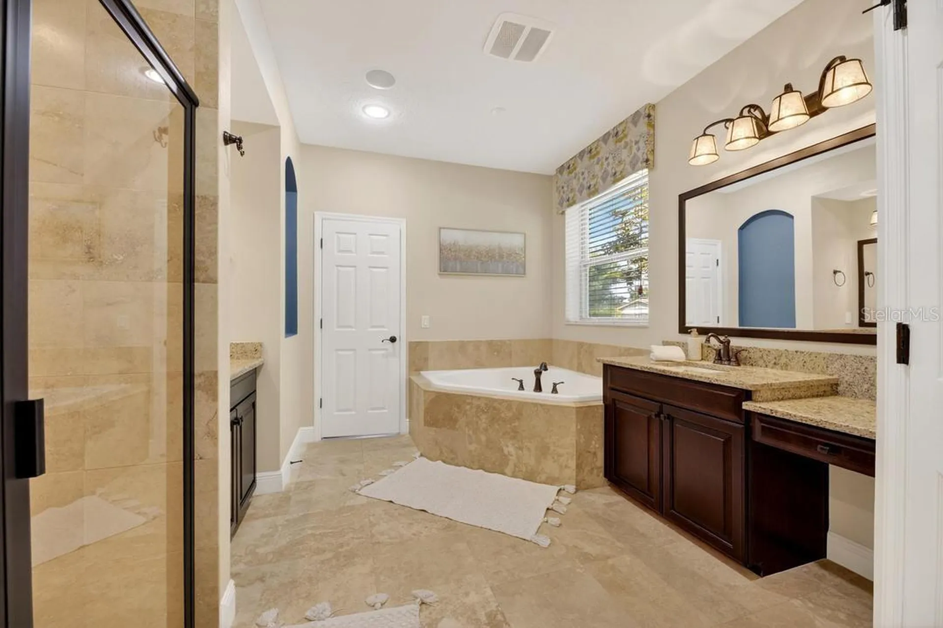 1823 Bella Casa Court Tampa FL 33618