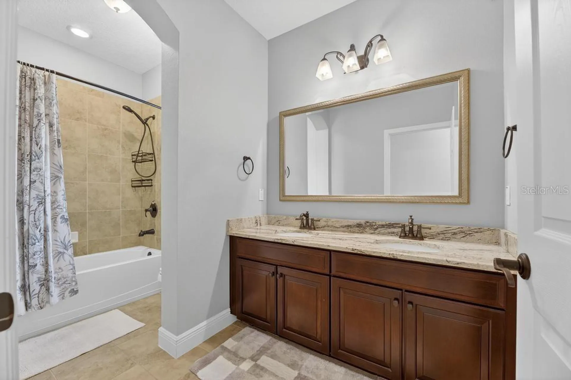 1823 Bella Casa Court Tampa FL 33618