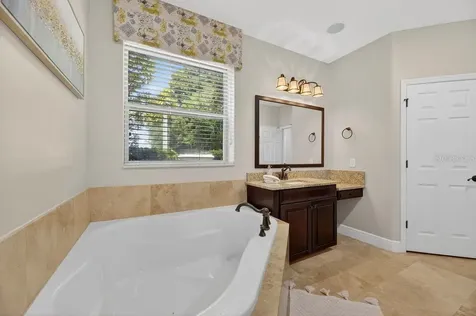 1823 Bella Casa Court Tampa FL 33618