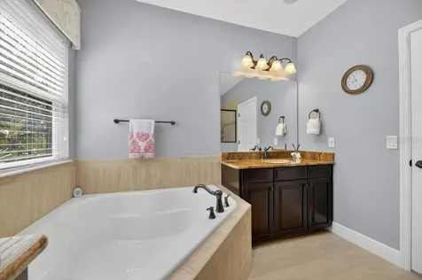 1823 Bella Casa Court Tampa FL 33618