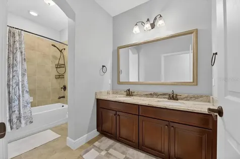 1823 Bella Casa Court Tampa FL 33618