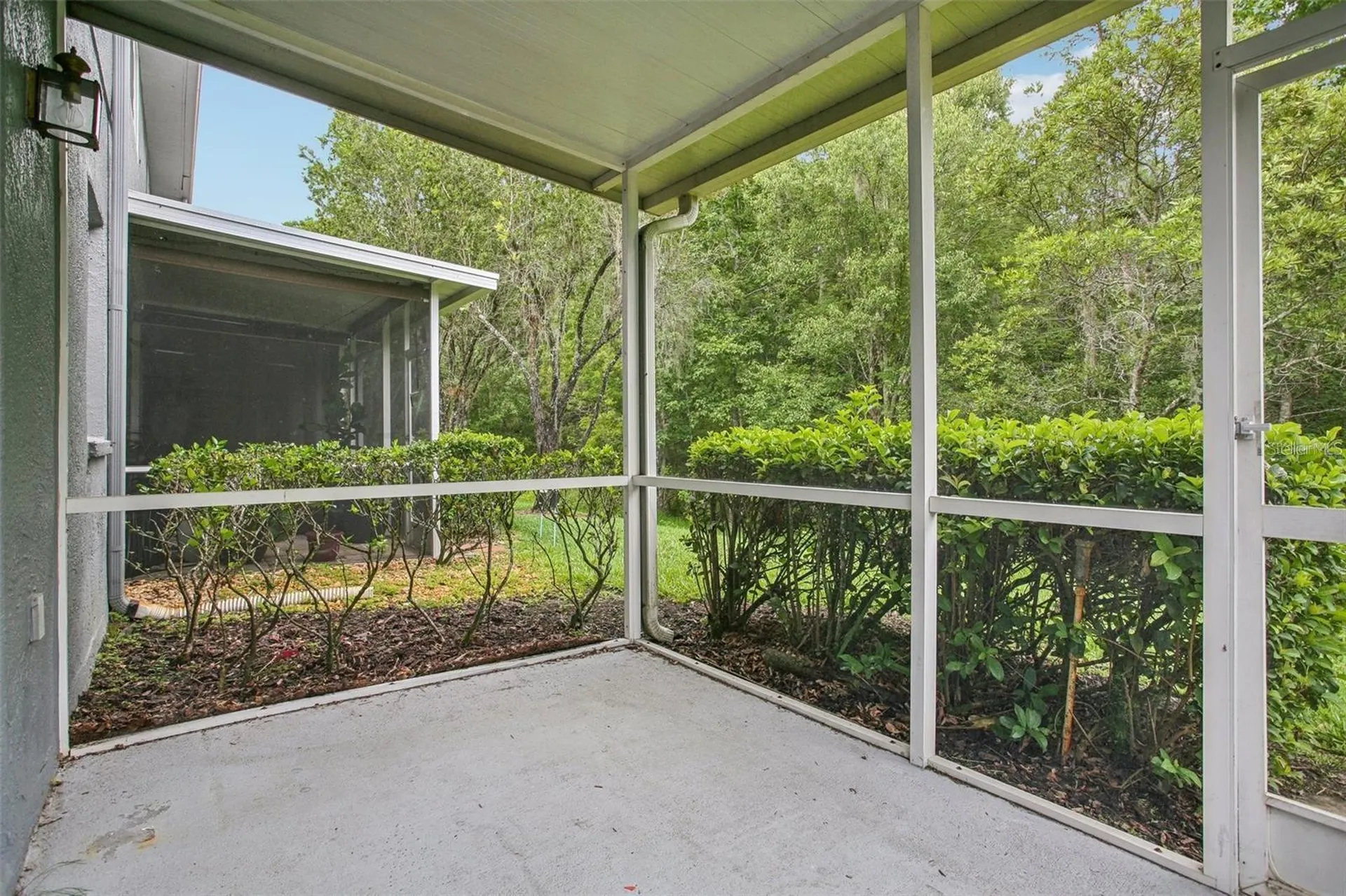 18181 Paradise Point Drive Tampa FL 33647