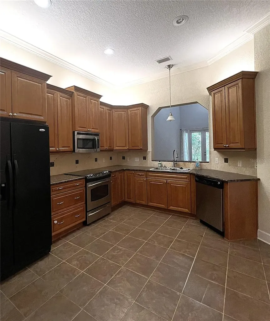 1762 NW 34th Street Gainesville FL 32605