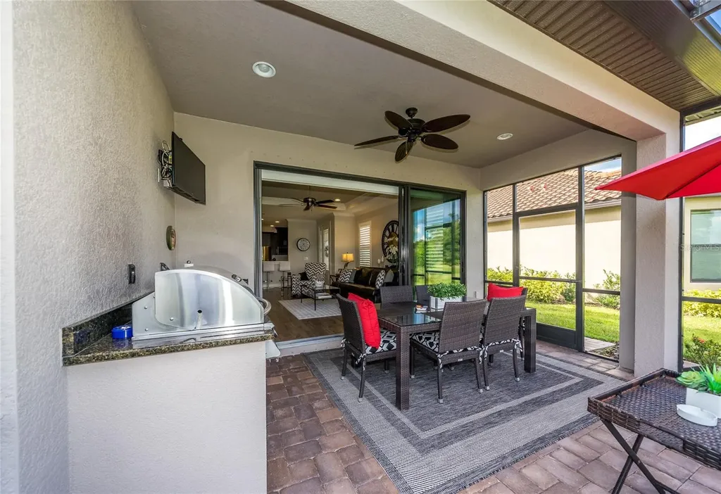 20111 Sorano Hill Place Tampa FL 33647
